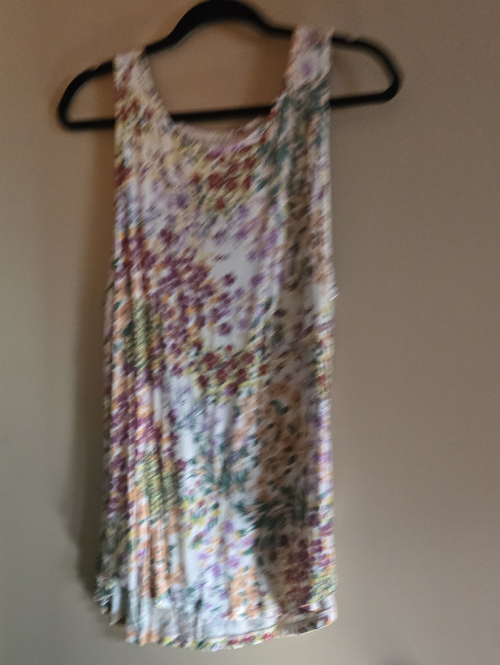 Floral Scoop Neck Tank Top in White with Pink & Green - Women’s